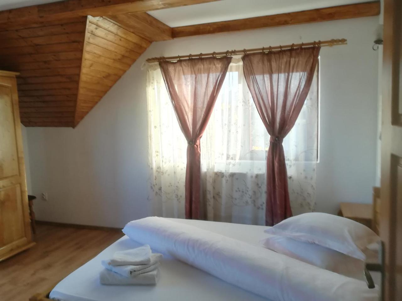 Casa Cristalul Muntilor Hotel Poiana Mărului Екстериор снимка